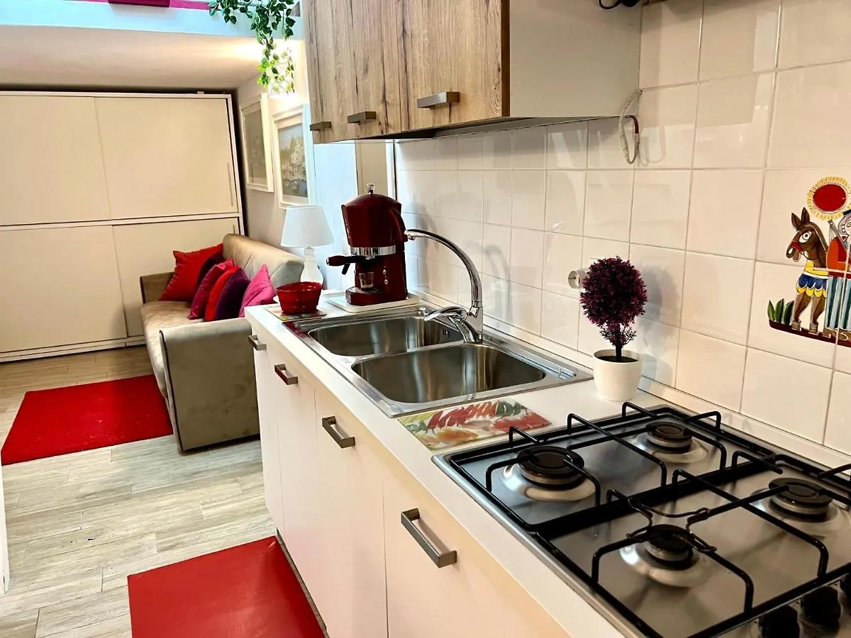 Le Chalet Palermo Centro 0*,  Italien