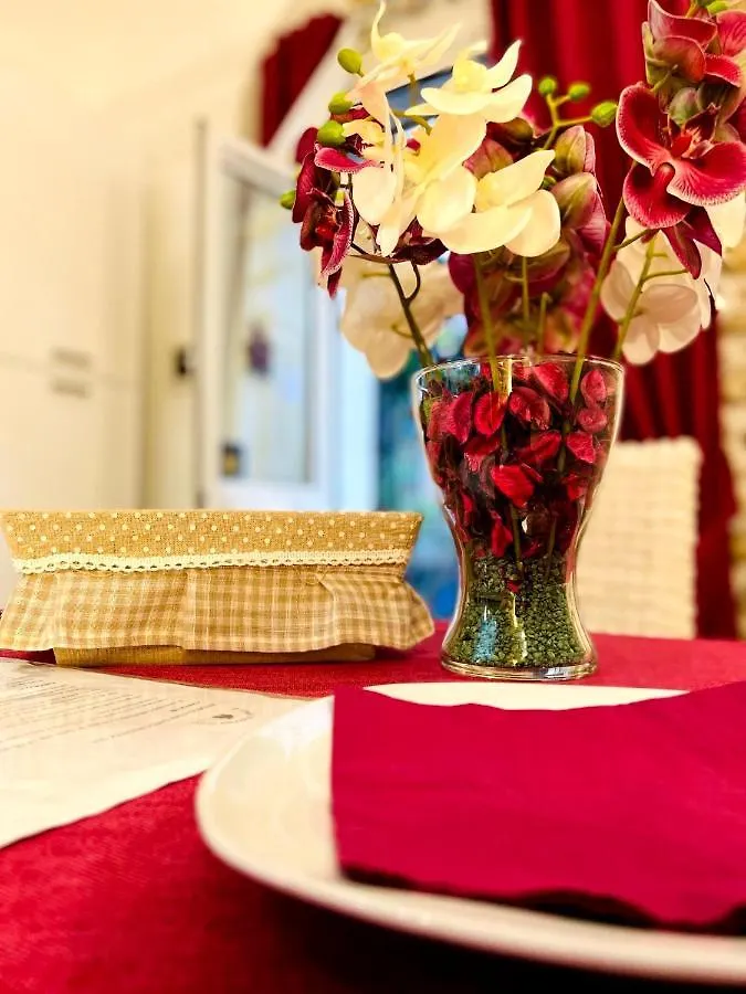 Apartment Le Chalet Palermo Centro Italy